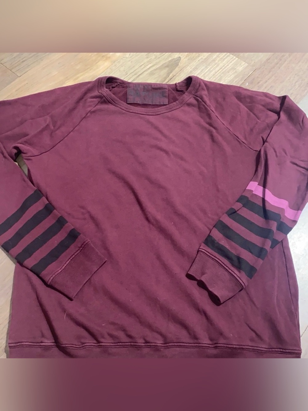 freecity crewneck Size Medium